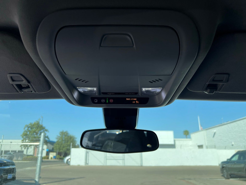 Thumbnail: 2022 Chevrolet Equinox - 36