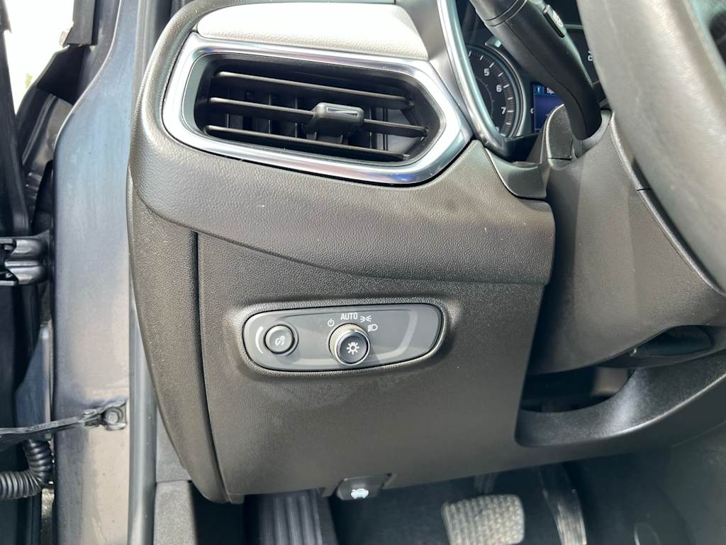 Thumbnail: 2022 Chevrolet Equinox - 34