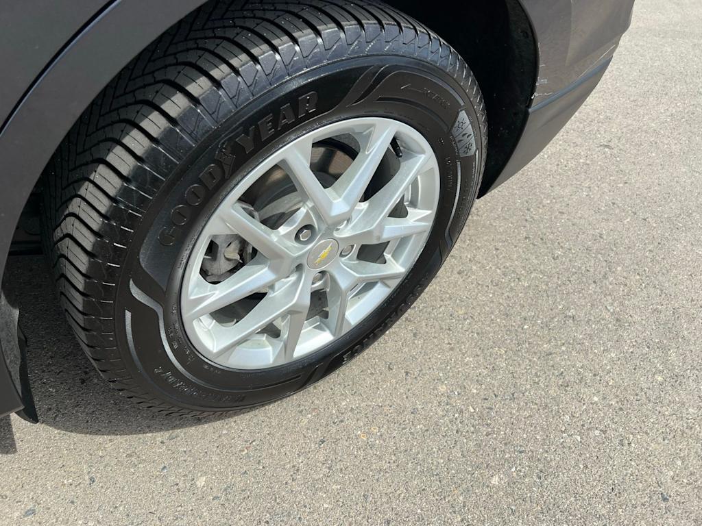 Thumbnail: 2022 Chevrolet Equinox - 25