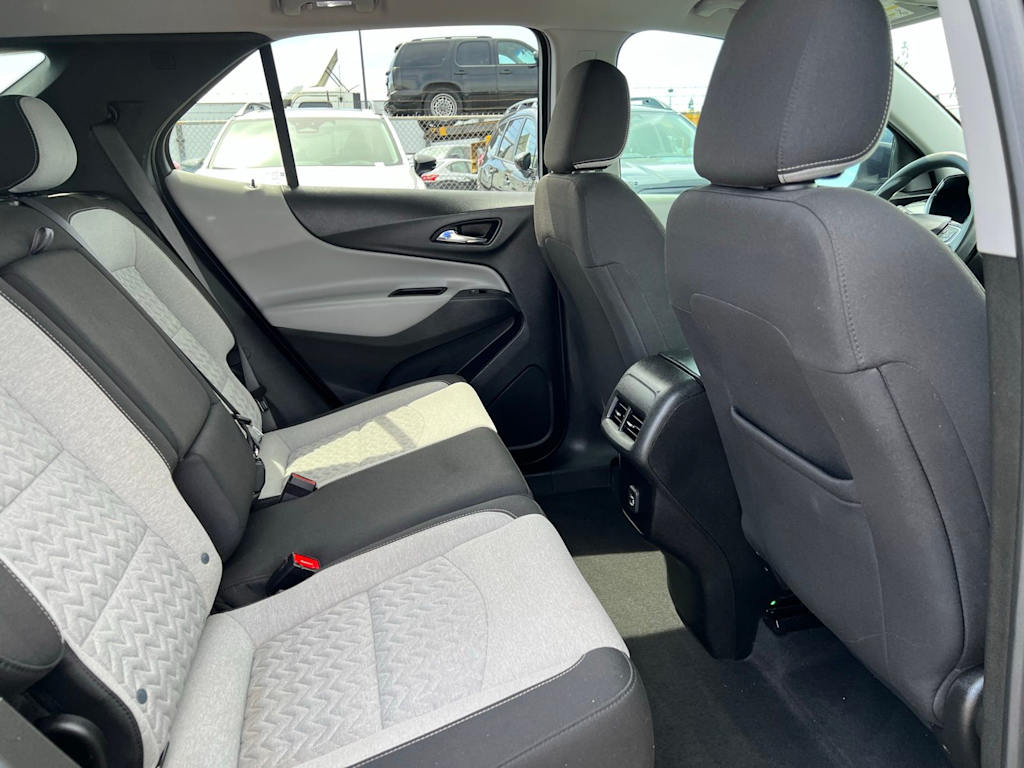 Thumbnail: 2022 Chevrolet Equinox - 30