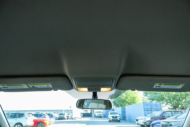 2017 Honda CR-V LX 32