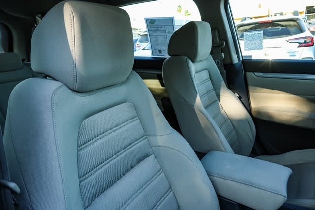2017 Honda CR-V LX 10