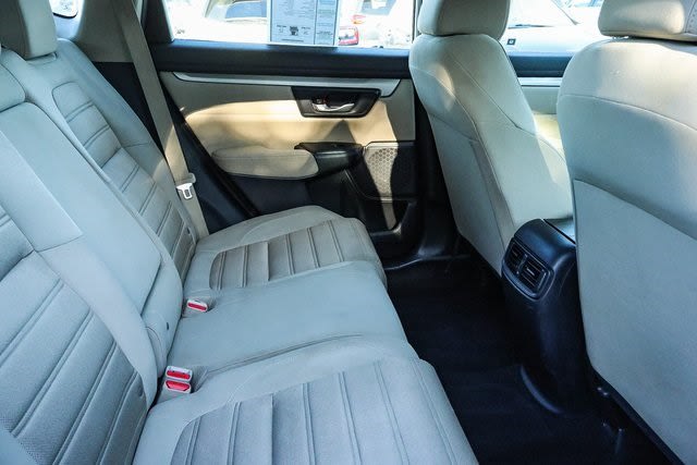 2017 Honda CR-V LX 12