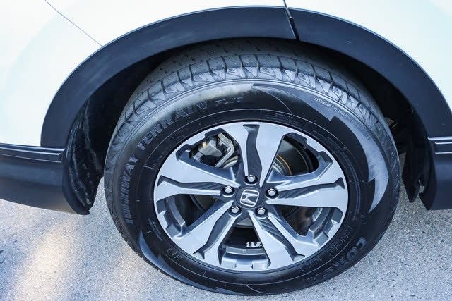 2017 Honda CR-V LX 27