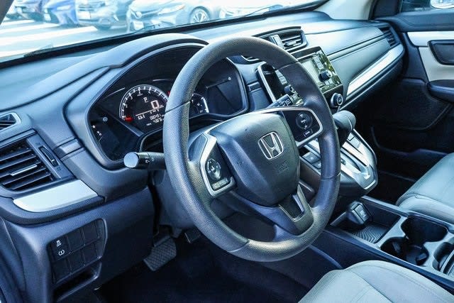 2017 Honda CR-V LX 38