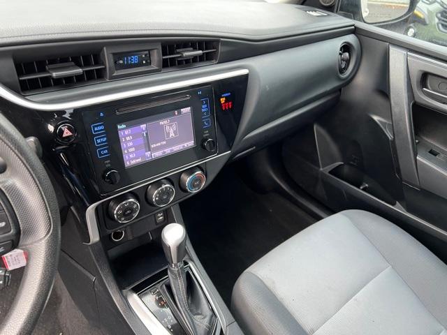 2019 Toyota Corolla L 16