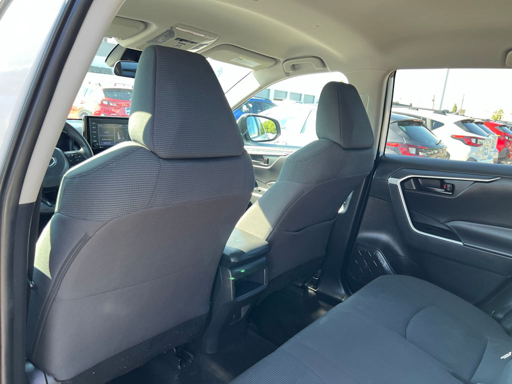 Thumbnail: 2021 Toyota RAV4 - 12