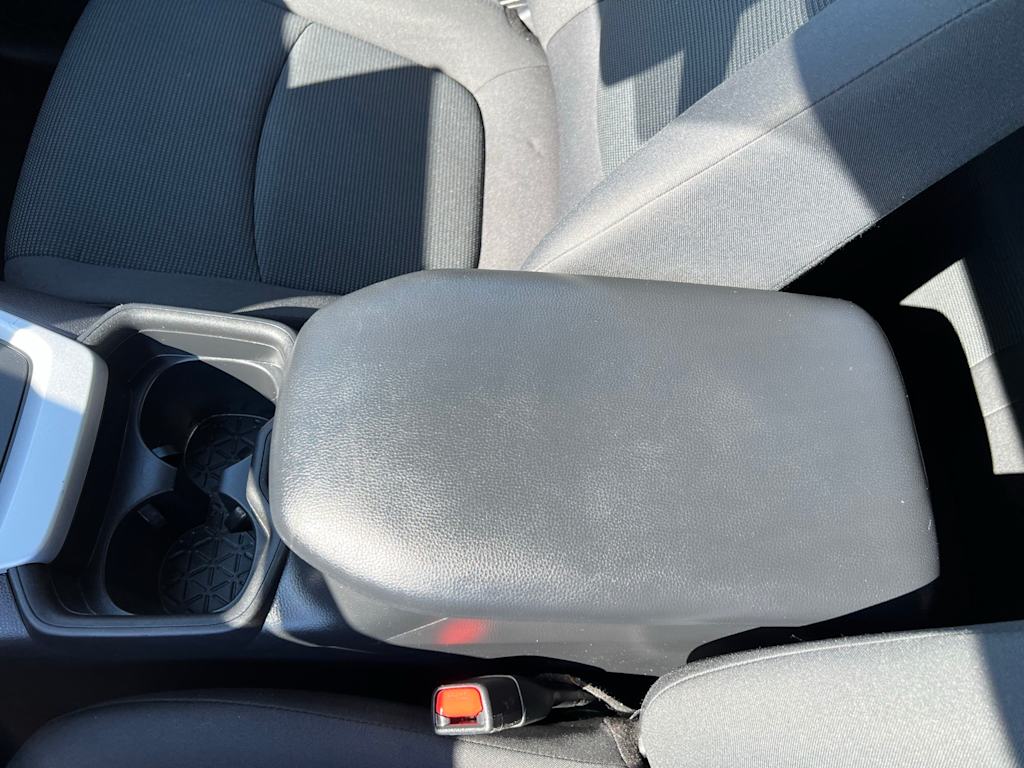 Thumbnail: 2021 Toyota RAV4 - 43