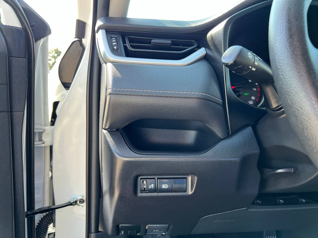 Thumbnail: 2021 Toyota RAV4 - 39