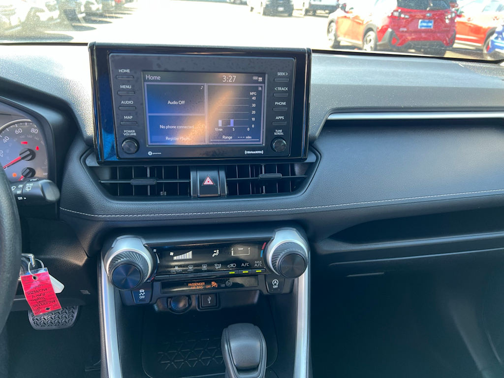 Thumbnail: 2021 Toyota RAV4 - 15