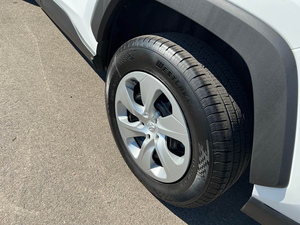 Thumbnail: 2021 Toyota RAV4 - 27