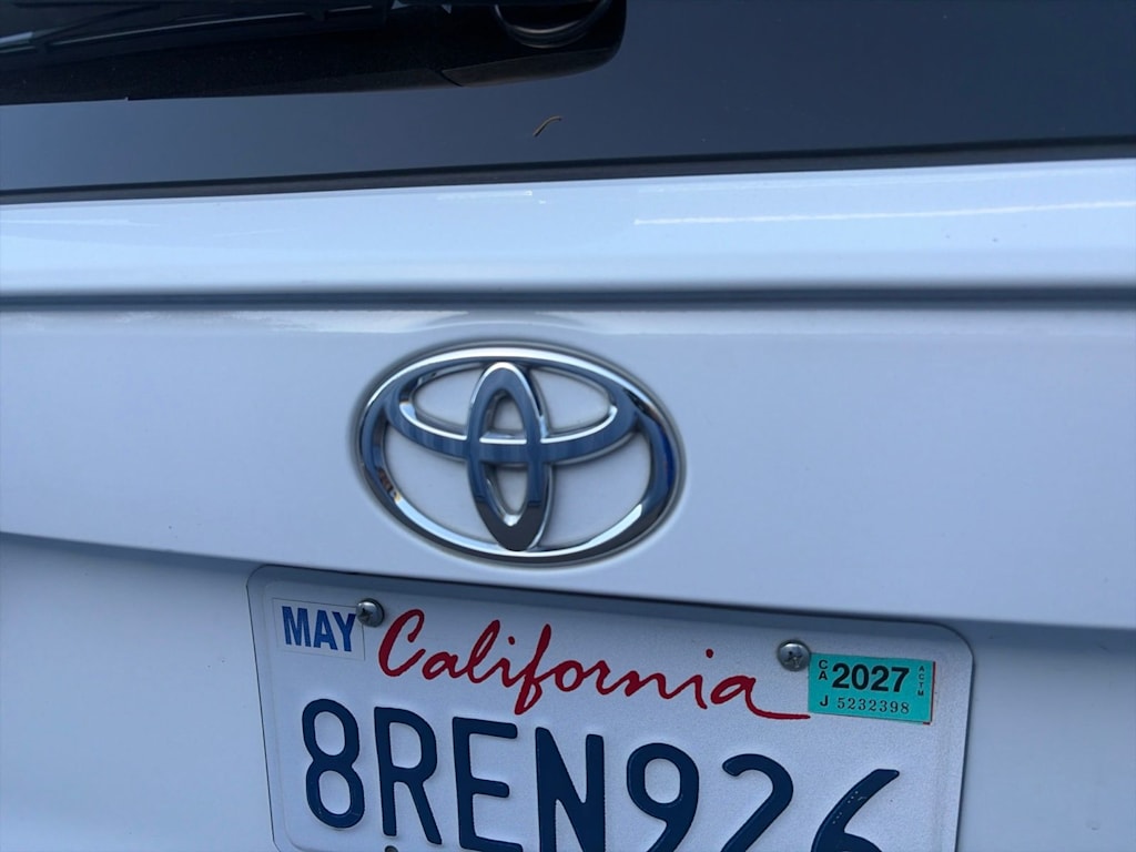 Thumbnail: 2020 Toyota RAV4 - 26