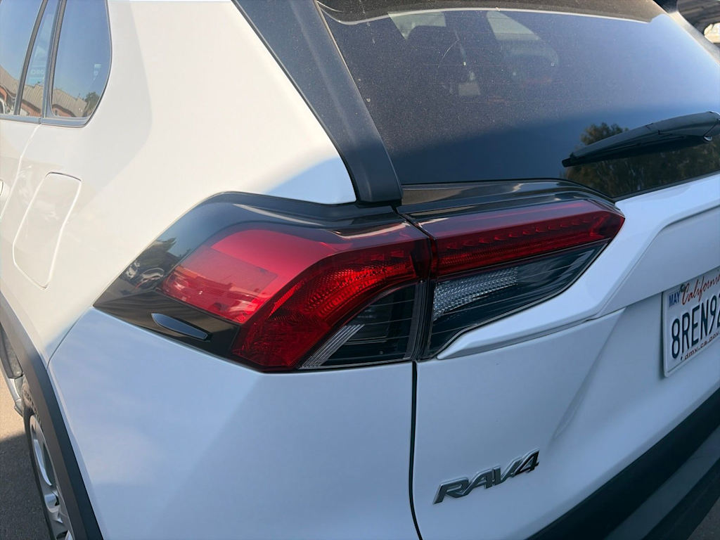 Thumbnail: 2020 Toyota RAV4 - 28