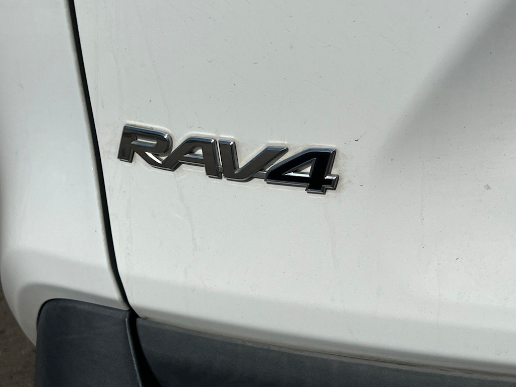 Thumbnail: 2021 Toyota RAV4 - 26