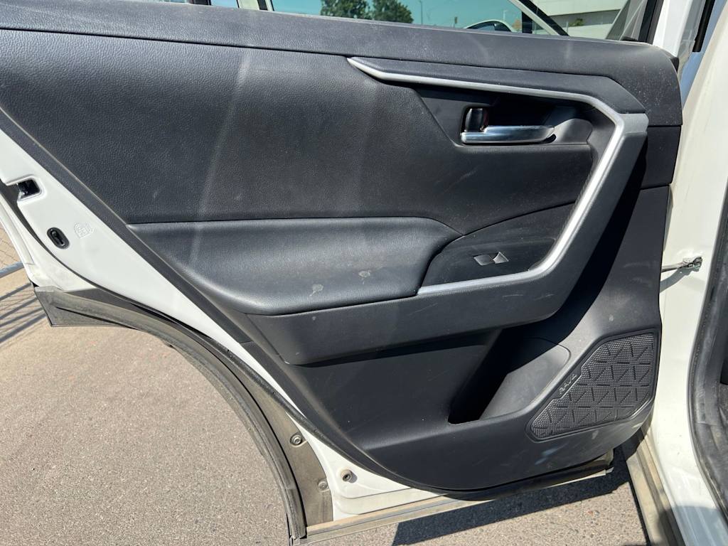 Thumbnail: 2021 Toyota RAV4 - 30