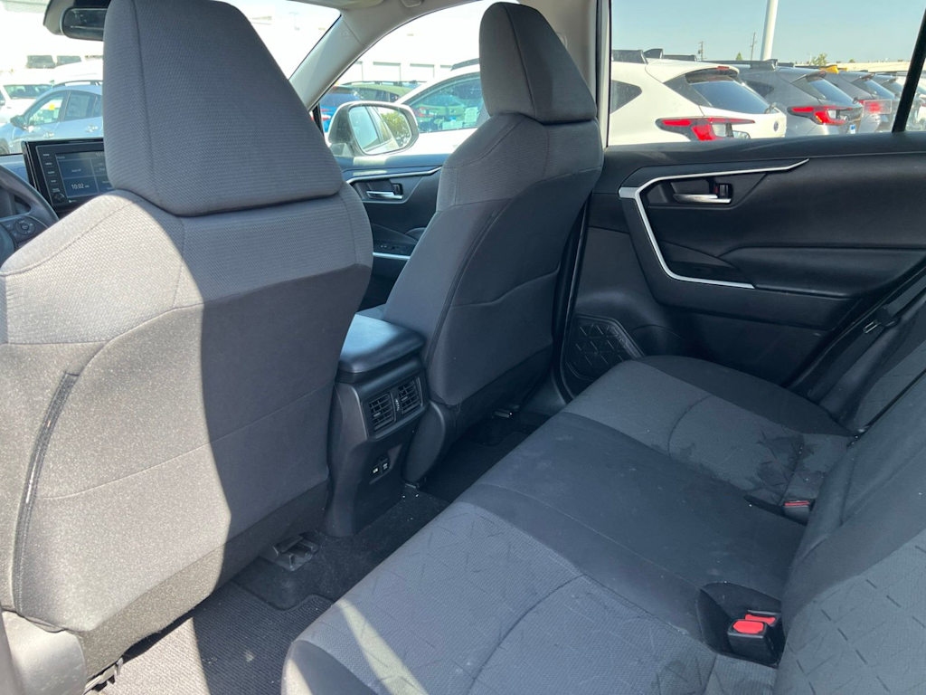 Thumbnail: 2021 Toyota RAV4 - 9