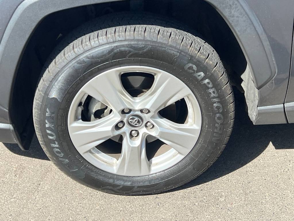 Thumbnail: 2021 Toyota RAV4 - 5