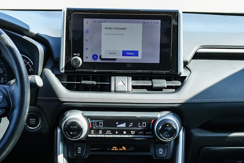 2023 Toyota RAV4 XLE 15