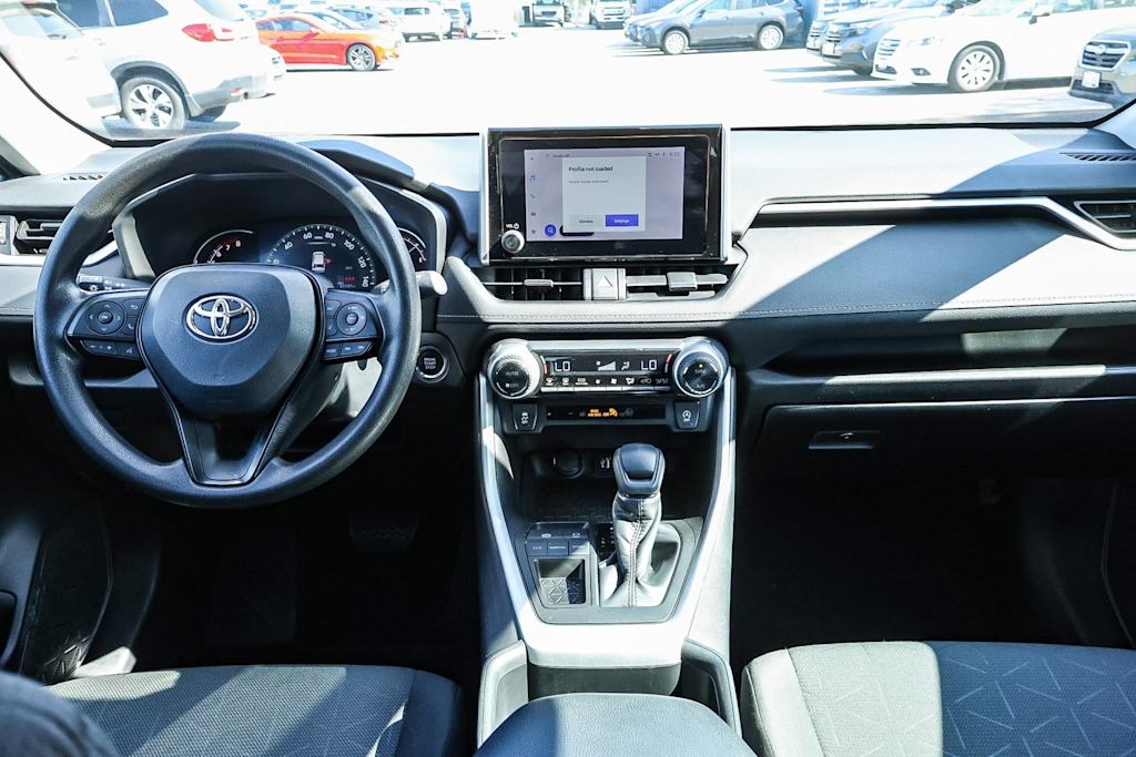 2023 Toyota RAV4 XLE 9