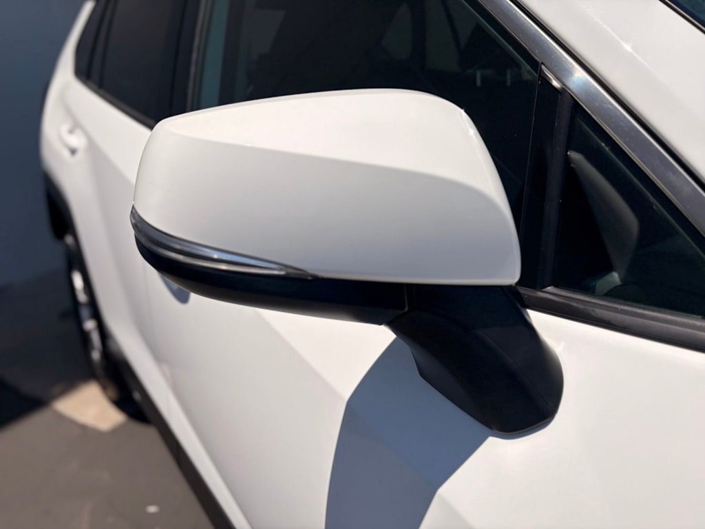 Thumbnail: 2024 Toyota RAV4 - 19