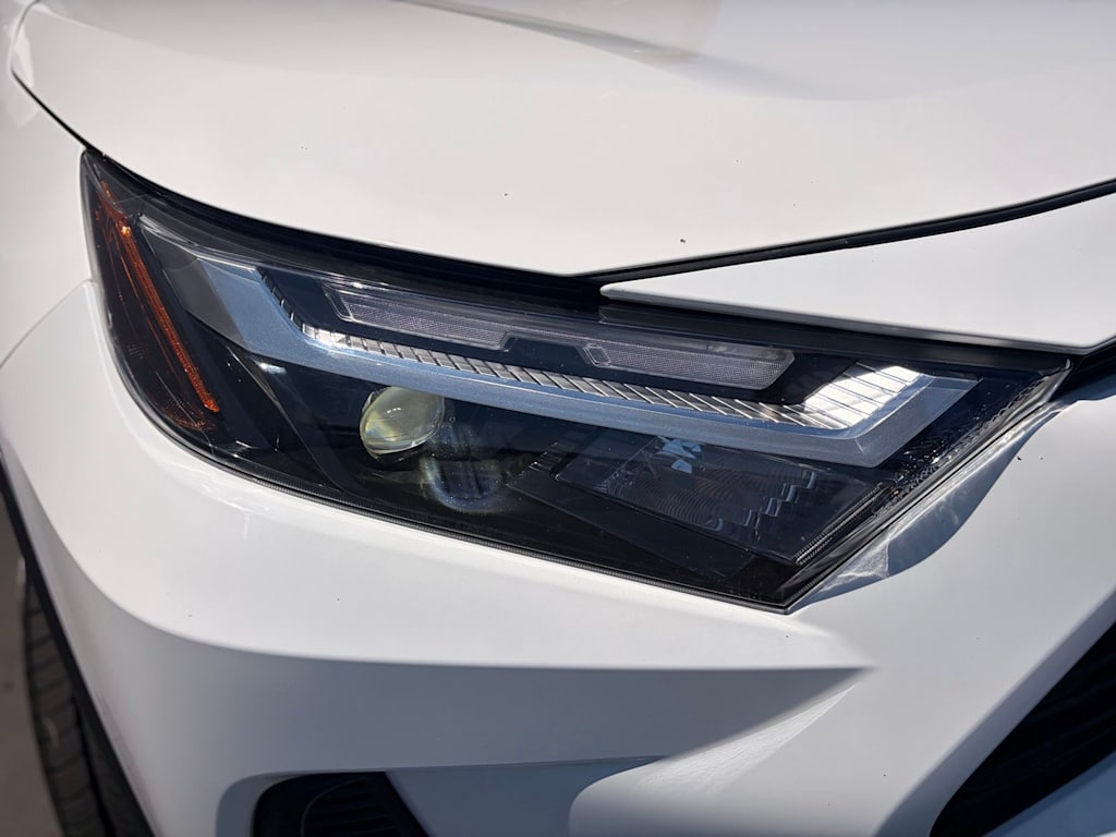 Thumbnail: 2024 Toyota RAV4 - 18