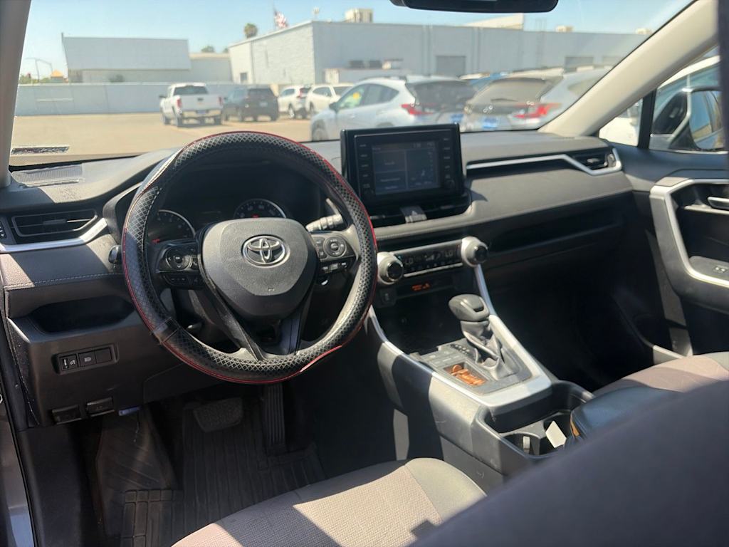 Thumbnail: 2019 Toyota RAV4 - 2