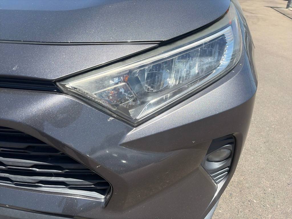 Thumbnail: 2019 Toyota RAV4 - 18