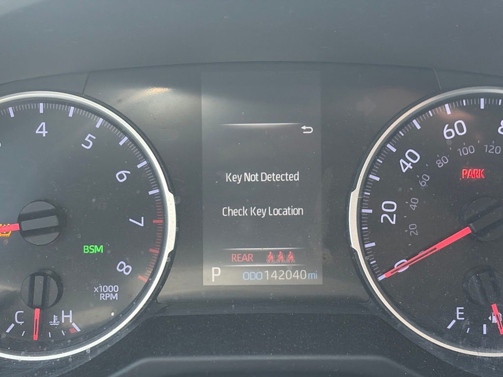 Thumbnail: 2019 Toyota RAV4 - 11