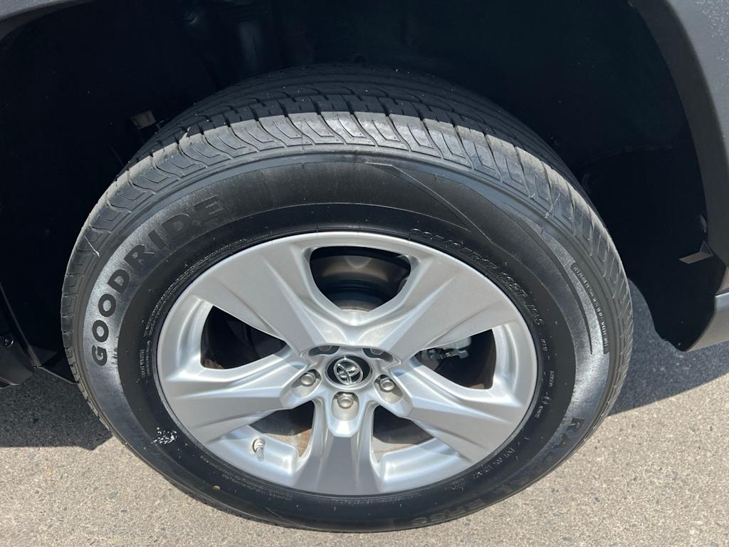 Thumbnail: 2019 Toyota RAV4 - 30