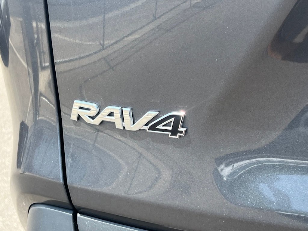 Thumbnail: 2019 Toyota RAV4 - 28