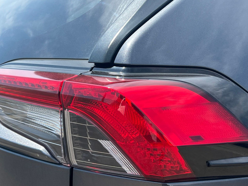 Thumbnail: 2019 Toyota RAV4 - 26