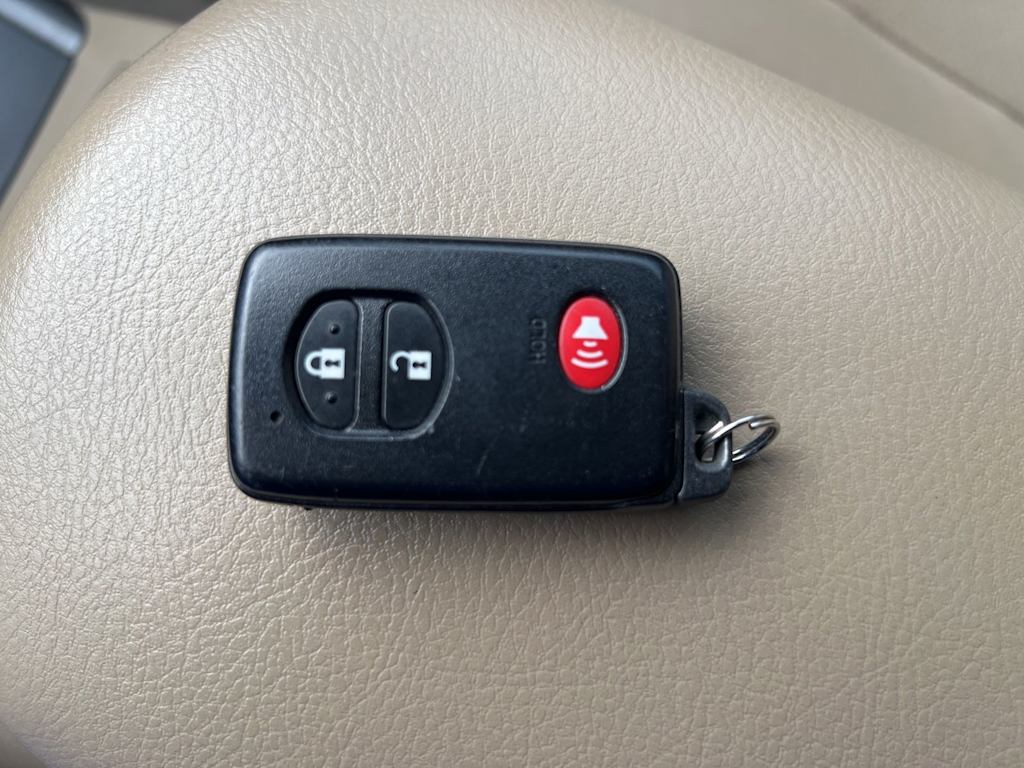 Thumbnail: 2011 Toyota RAV4 - 14