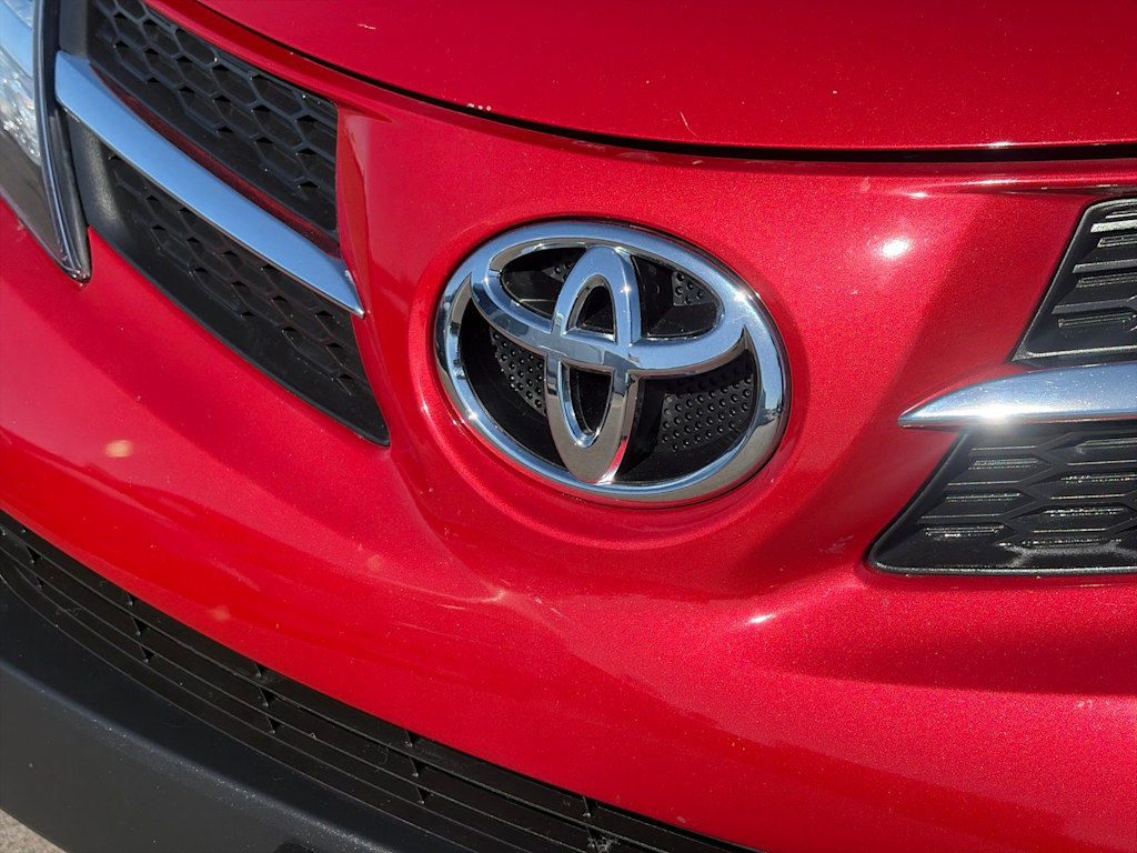 Thumbnail: 2014 Toyota RAV4 - 6