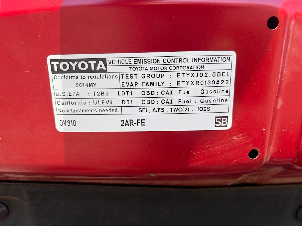 Thumbnail: 2014 Toyota RAV4 - 16