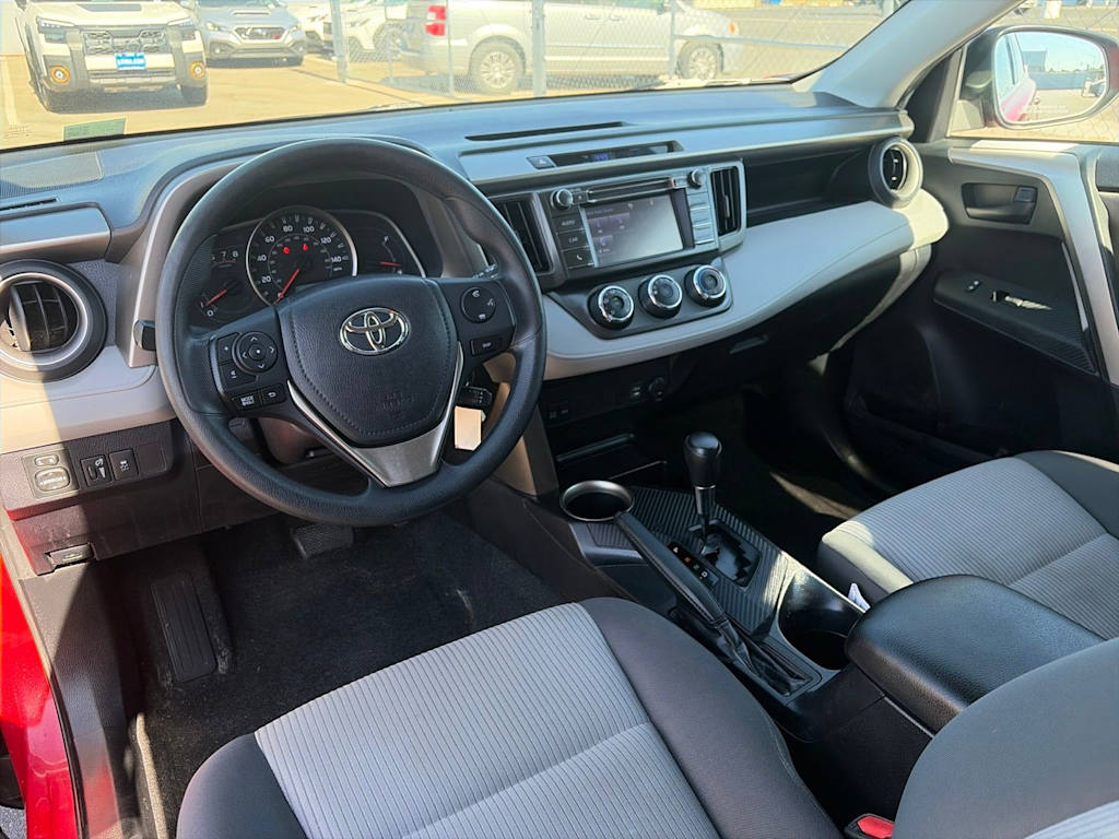 Thumbnail: 2014 Toyota RAV4 - 2