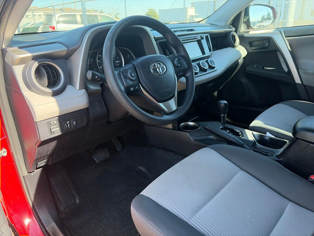 Thumbnail: 2014 Toyota RAV4 - 8