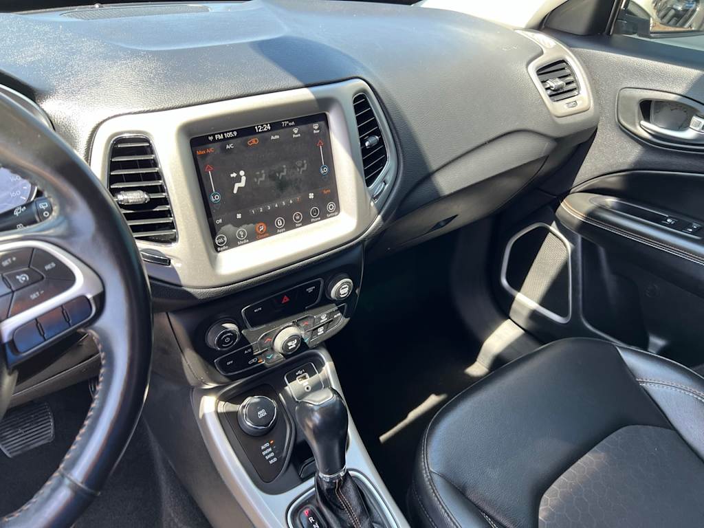 Thumbnail: 2019 Jeep Compass - 41