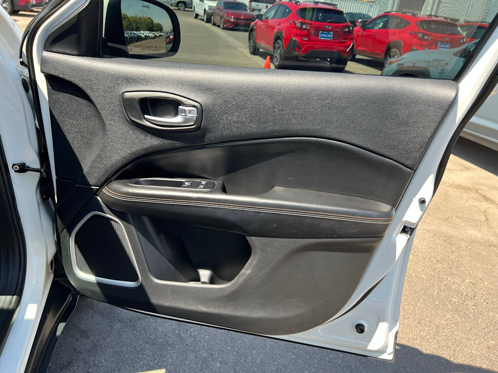 Thumbnail: 2019 Jeep Compass - 35