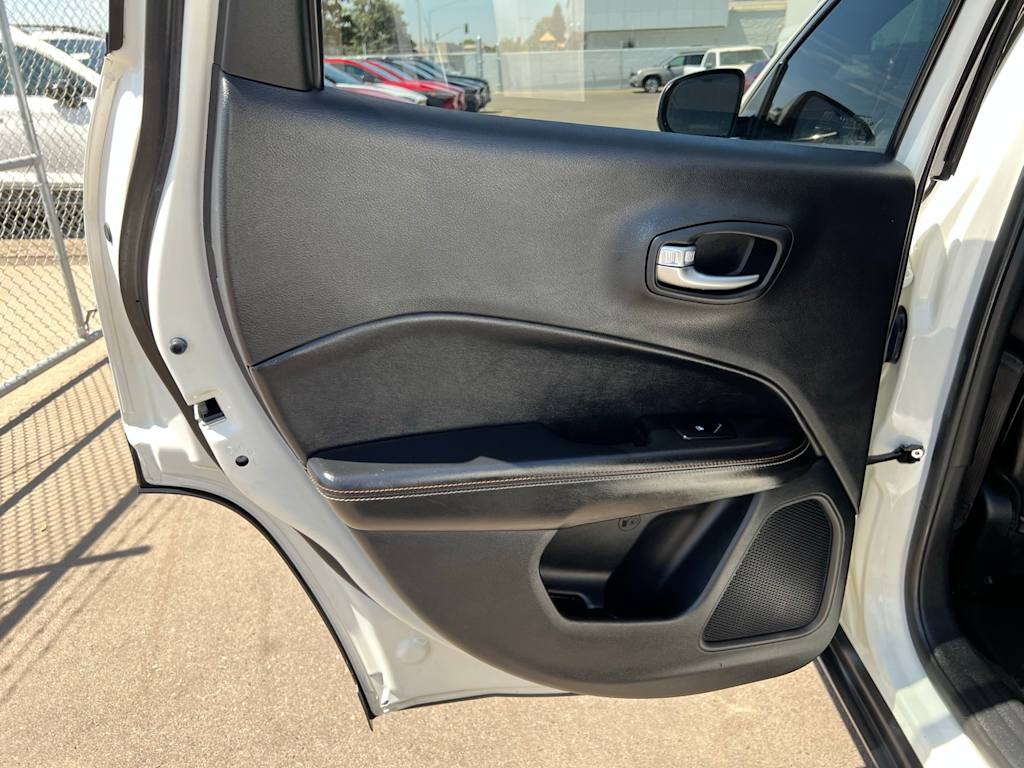 Thumbnail: 2019 Jeep Compass - 29
