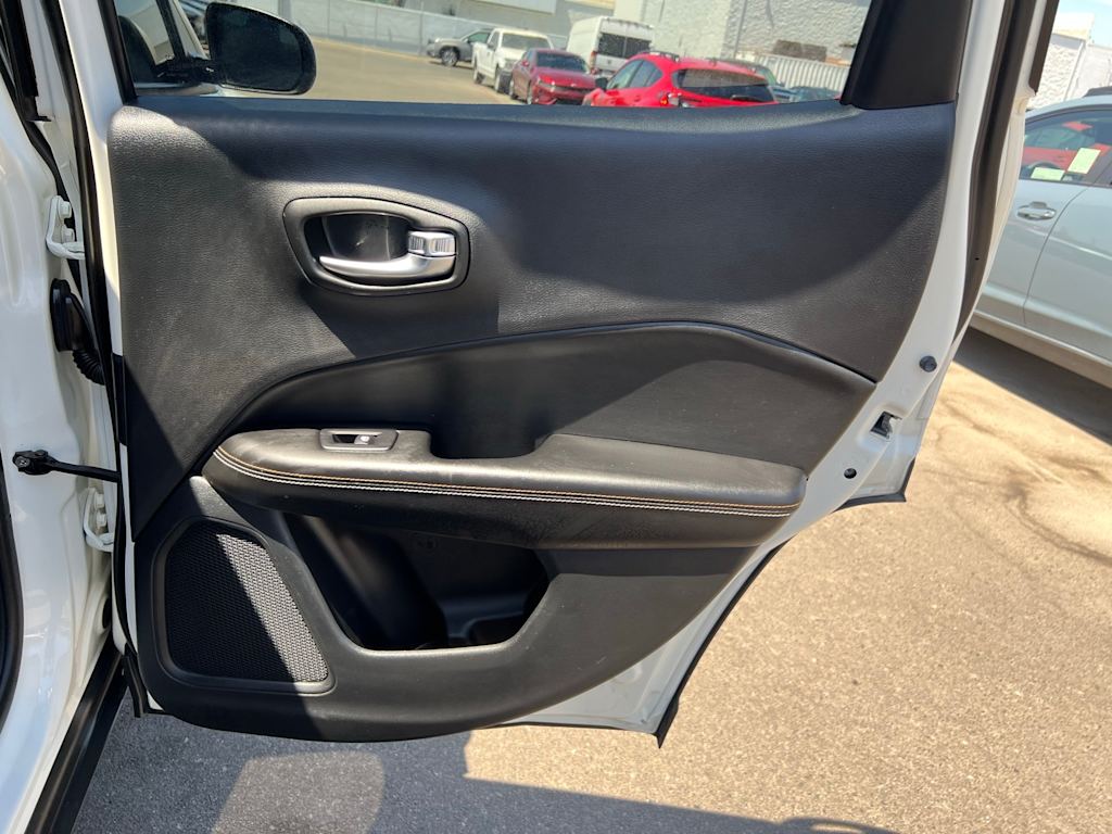 Thumbnail: 2019 Jeep Compass - 33