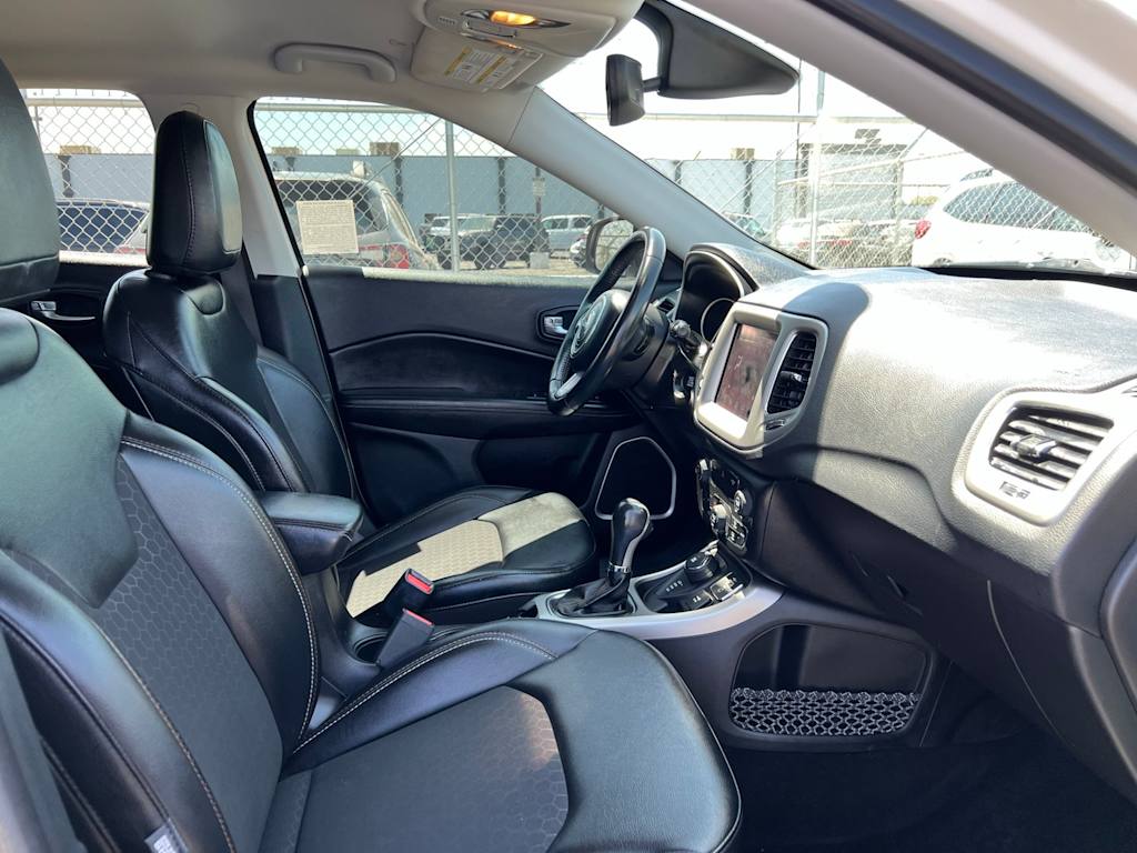 Thumbnail: 2019 Jeep Compass - 11