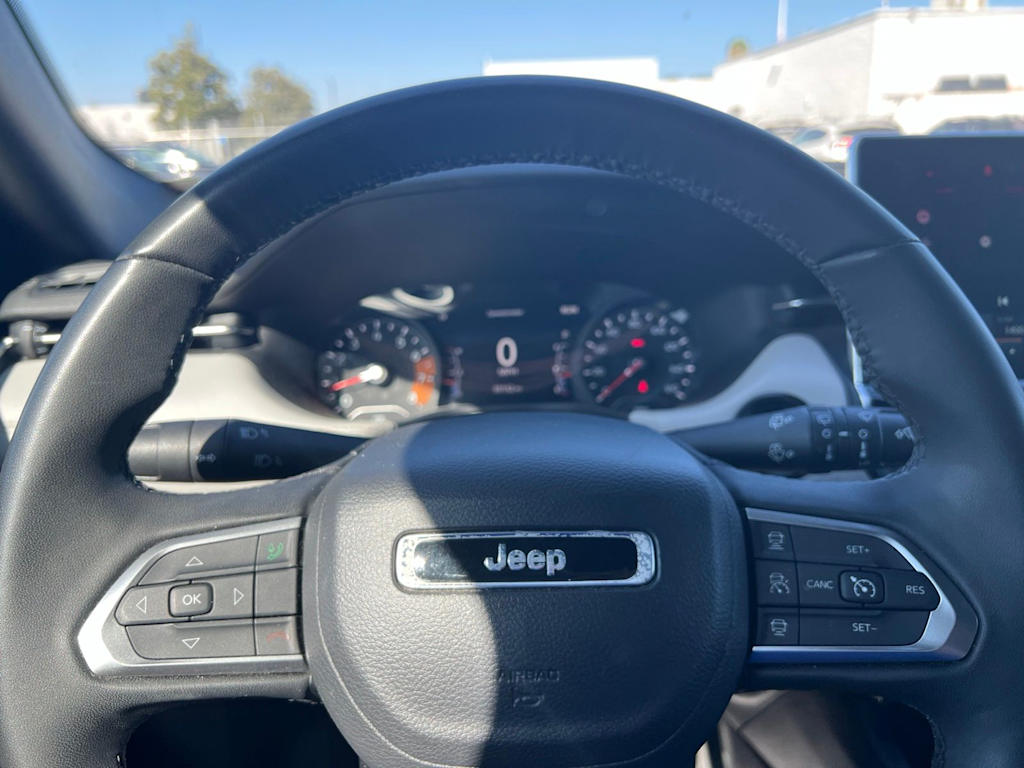 Thumbnail: 2024 Jeep Compass - 33