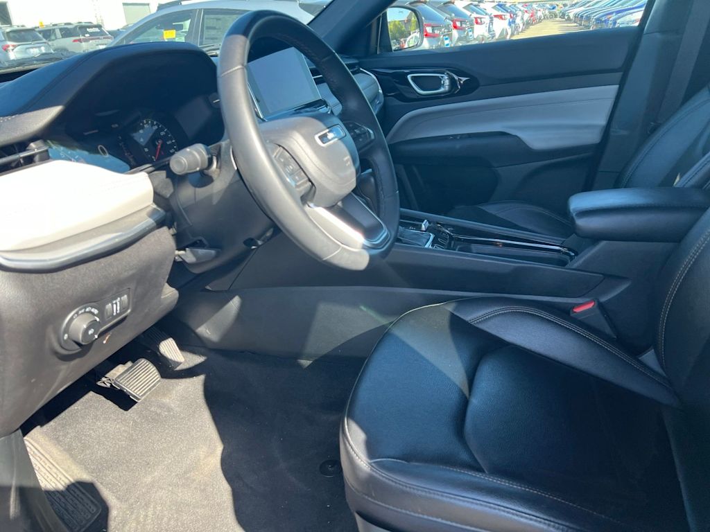 Thumbnail: 2024 Jeep Compass - 9