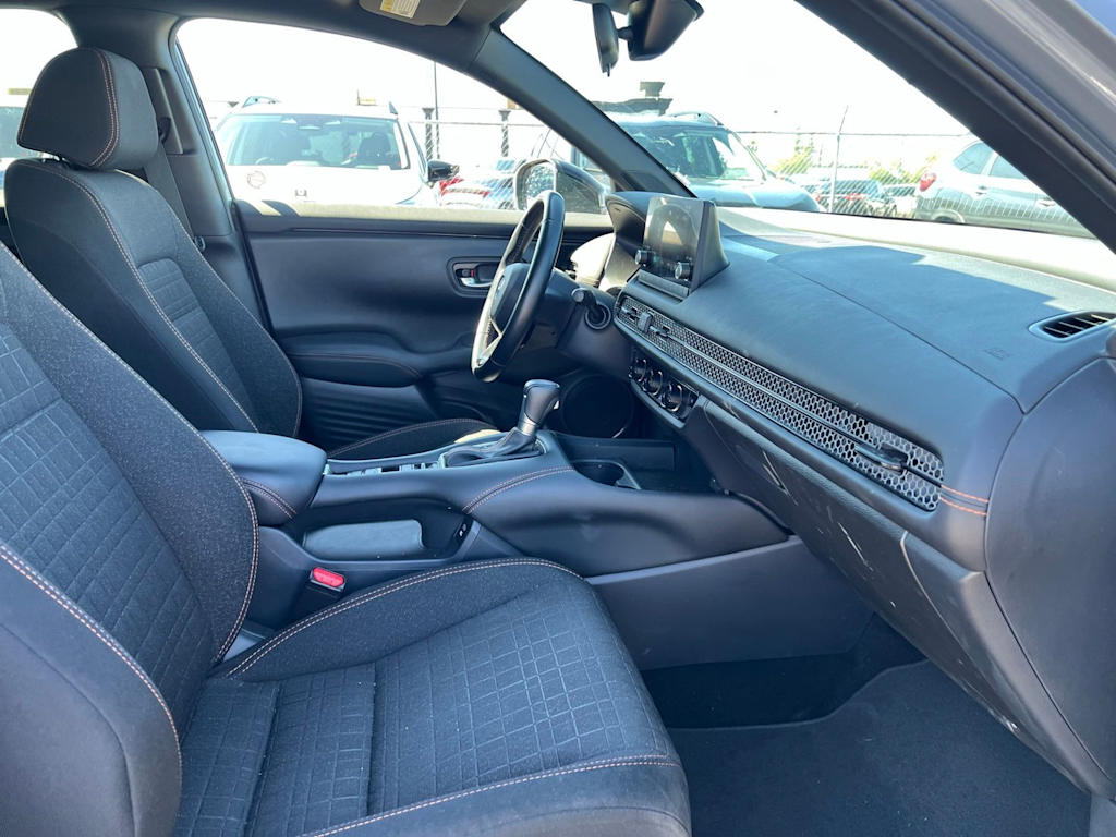 Thumbnail: 2025 Honda HR-V - 32