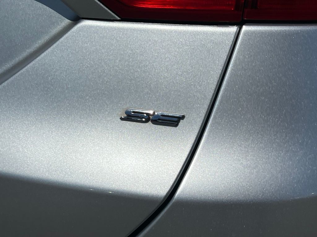 Thumbnail: 2013 Ford Fusion - 24