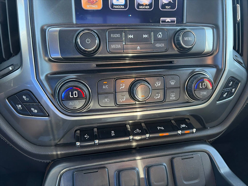 Thumbnail: 2016 Chevrolet Silverado 1500 - 32