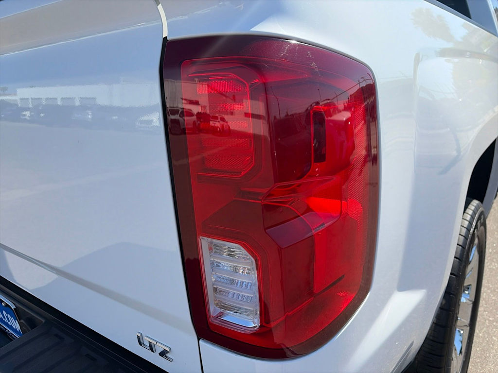 Thumbnail: 2016 Chevrolet Silverado 1500 - 23