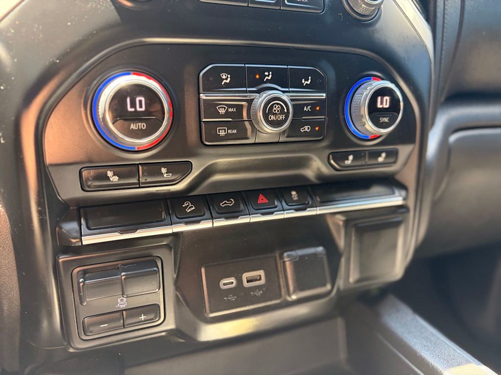 Thumbnail: 2021 Chevrolet Silverado 1500 - 34