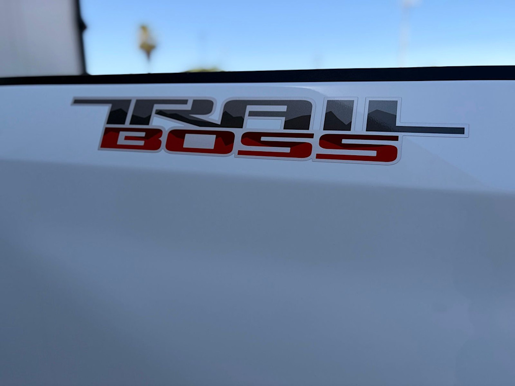Thumbnail: 2021 Chevrolet Silverado 1500 - 22