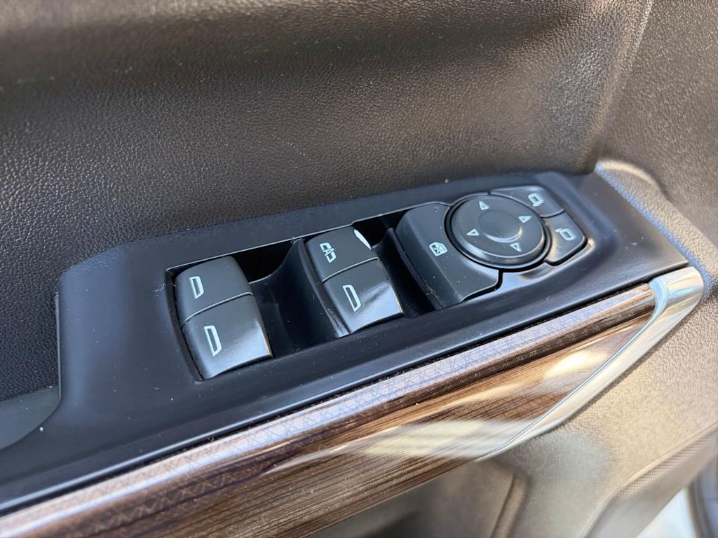 Thumbnail: 2021 Chevrolet Silverado 1500 - 31